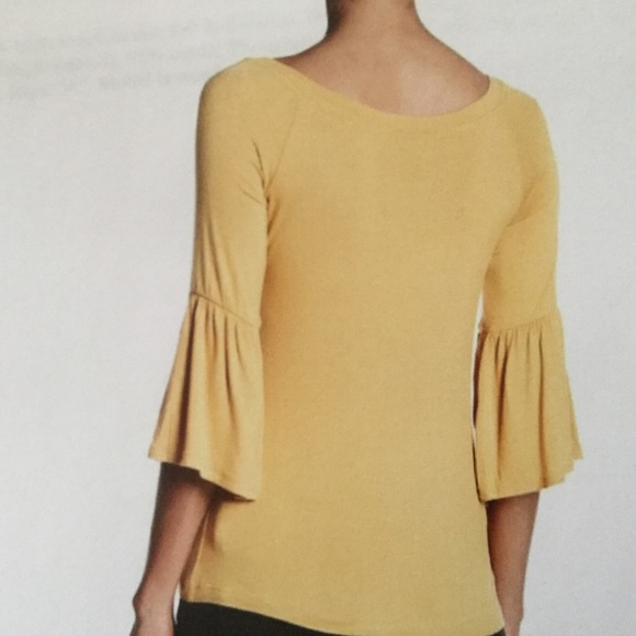 Bobeau Yellow Top - Picture 2 of 5